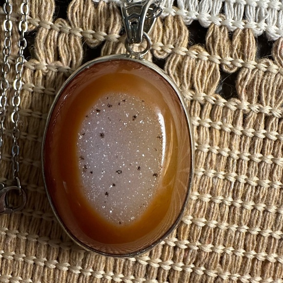 Druzy Agate Oval Pendant Necklace on Silver Copper Chain - Picture 16 of 16